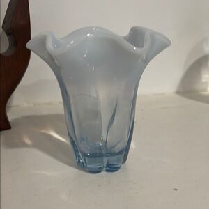 Duncan Miller Canterbury Blue White Vase Opalescent Glass Vase EUC